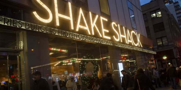 Shake shack s'envole pour son introduction a wall street[reuters.com]