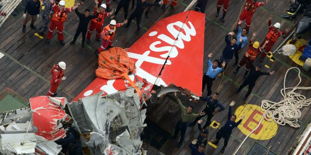 Un juge d'instruction francais va enqueter sur le crash d'airasia[reuters.com]
