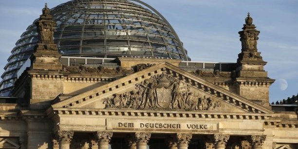 Le Bundestag, la chambre basse du parlement allemand, a approuvé à une écrasante majorité le plan d'aide à la Grèce.
