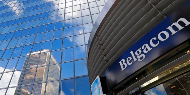 Belgacom prevoit un benefice stable ou en legere hausse en 2015[reuters.com]