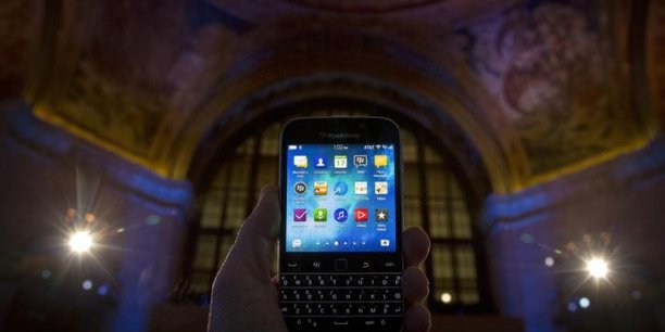 Blackberry veut seduire les pme avec la gestion de terminaux mobiles dans le cloud[reuters.com]