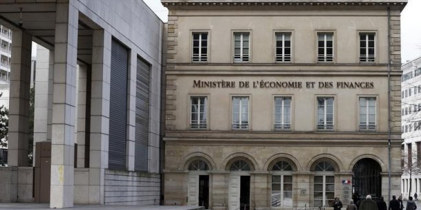 Le ministre des finances affirme que le deficit public sera inferieur a 4,4% en 2014[reuters.com]