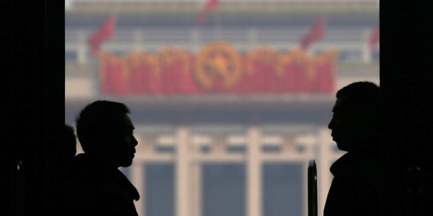 Les independantistes de hong kong rappeles a l’ordre par pekin[reuters.com]