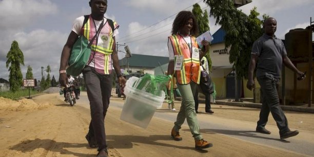 Prolongation des operations de vote jusqu’a dimanche dans certains bureaux au nigeria[reuters.com]
