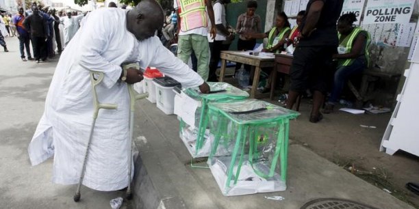 Au nigeria, l’opposition denonce le scrutin avant meme la fin du vote[reuters.com]