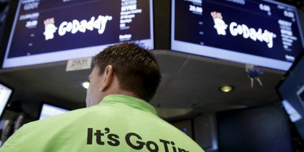Godaddy en hausse de 34% pour ses debuts en bourse[reuters.com]