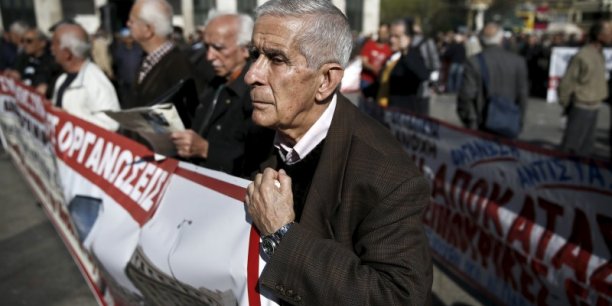 La grece dement un report du paiement au fmi sans aide[reuters.com]