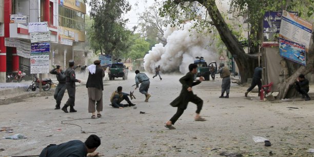 Attentat suicide meurtrier a jalalabad, en afghanistan[reuters.com]