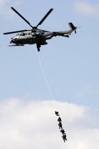 La pologne choisit airbus helicopters pour de nouveaux tests[reuters.com]