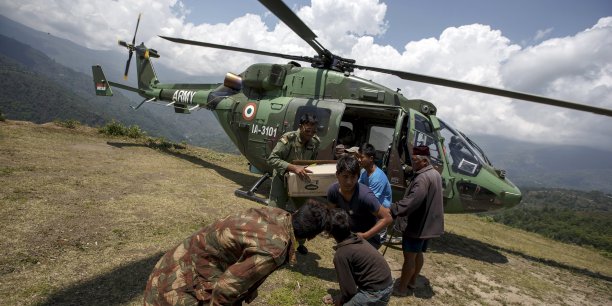L'aide alimentaire ralentie par les douanes au nepal[reuters.com]
