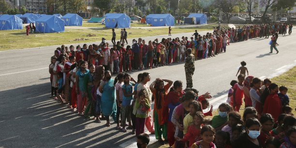 Dispute sur l'acheminement de l'aide au nepal[reuters.com]