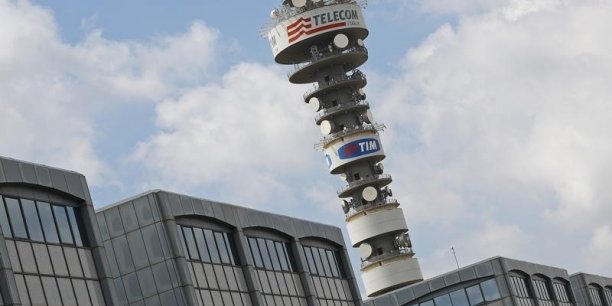 La filiale antennes de telecom italia valorisee a 2,4 milliards d’euros[reuters.com]