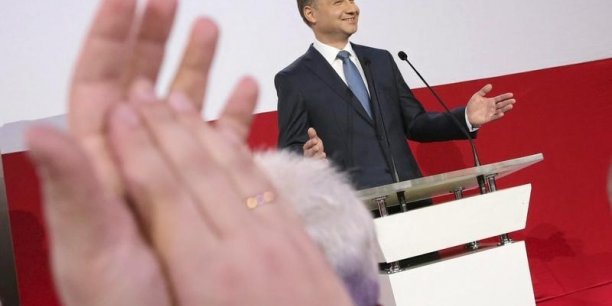 La droite conservatrice de retour a la presidence polonaise[reuters.com]