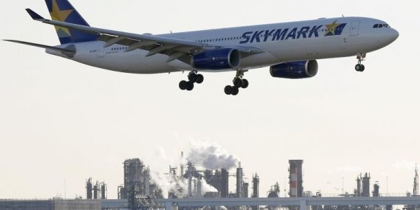 Airbus conteste le plan de restructuration de skymark[reuters.com]