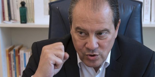 Jean-christophe cambadelis lance les grandes manoeuvres pre-2017 a gauche[reuters.com]