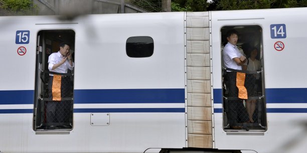 Un homme s'immole par le feu a bord d'un train japonais[reuters.com]