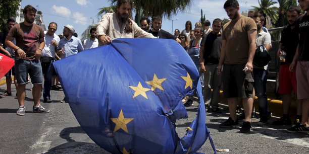 Blocages et tensions a l'approche du referendum grec[reuters.com]