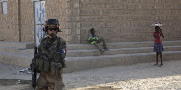 Un general francais appelle a combattre le terrorisme partout en afrique[reuters.com]