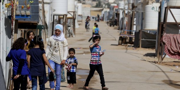 Le pam contraint de reduire son aide aux refugies syriens[reuters.com]