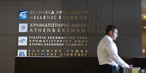La bourse d'athenes pourrait chuter lundi de 20%[reuters.com]