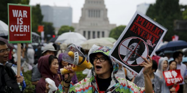 Manifestation pacifiste contre la reforme de la defense au japon[reuters.com]