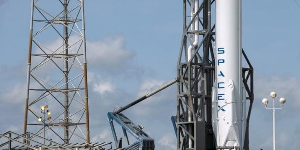 Les tirs du lanceur spatial falcon 9 de spacex suspendus encore quelques mois [reuters.com]