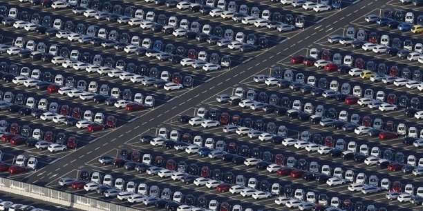 Le marche automobile progresse de 10% en aout[reuters.com]