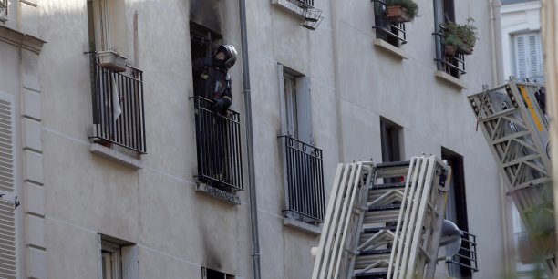 Une interpellation apres un incendie meurtrier a paris[reuters.com]