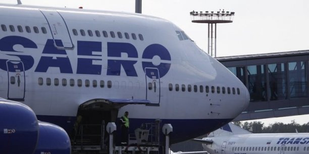 Russian airline transaero airplanes are seen on the tarmac at moscow's domodedovo airport[reuters.com]