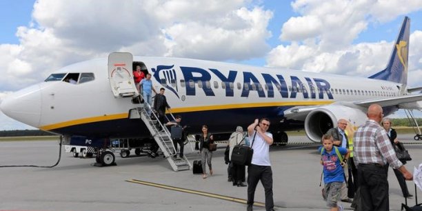 Ryanair releve de 25% sa prevision de benefice annuel[reuters.com]