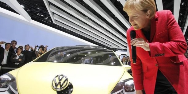 Merkel juge que la confiance dans l'economie allemande demeure[reuters.com]