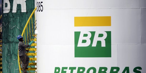 Petrobras coupe a nouveau dans ses investissements[reuters.com]