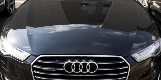 Audi suspend deux ingenieurs[reuters.com]