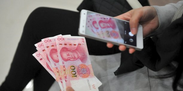 Le yuan entre dans le panier de devises du fmi[reuters.com]