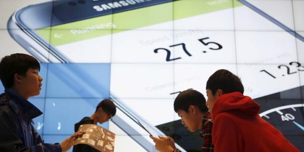 Samsung nomme un nouveau patron executif pour ses activites de telecommunications mobiles[reuters.com]