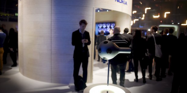 Nokia commercialisera sa camera de realite virtuelle a 60.000 dollars[reuters.com]