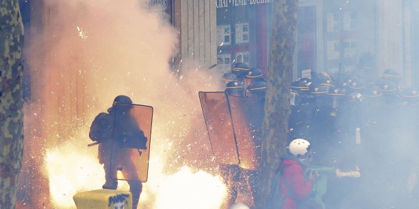 Violences en marge des manifestations contre la loi travail[reuters.com]
