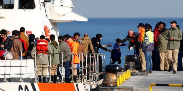 L'accord ue-ankara sur les migrants fragilise avec le depart annonce du premier ministre turc[reuters.com]