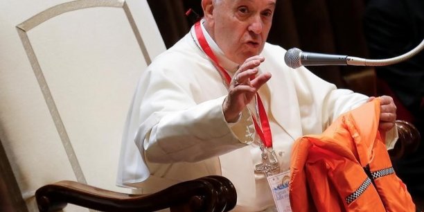 Pour le pape, les migrants ne sont pas dangereux mais en danger[reuters.com]