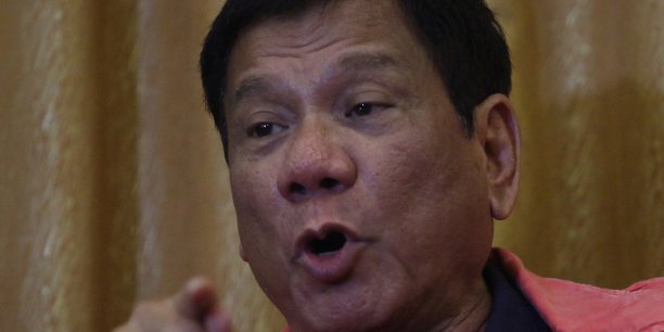 Rodrigo duterte proclame president des philippines[reuters.com]