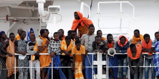 Deux milliers de migrants secourus en mediterranee[reuters.com]