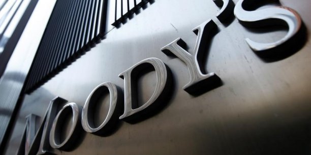 Moody's abaisse la perspective du royaume-uni a negative apres le brexit[reuters.com]