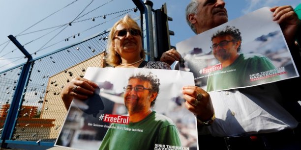 Deux militants pro-droits de l’homme remis en liberte en turquie[reuters.com]