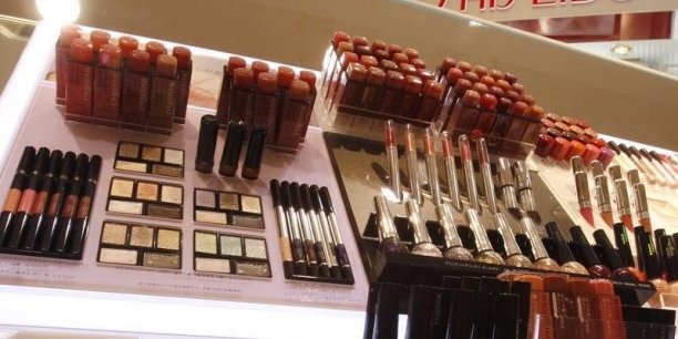 Le japonais shiseido rachete les parfums dolce & gabana[reuters.com]