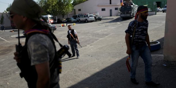 Prise d’otage terminee dans un commissariat en armenie[reuters.com]