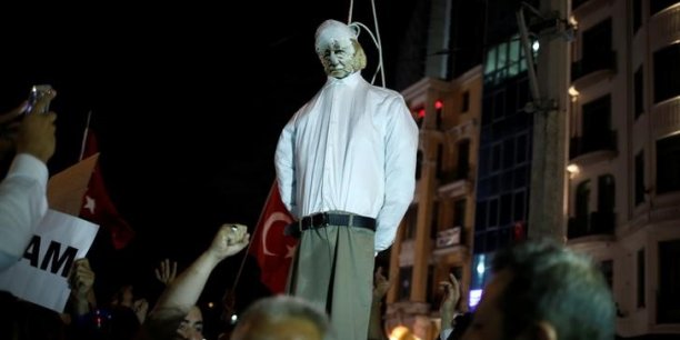 Gulen juge responsable du putsch en turquie, selon un sondage[reuters.com]