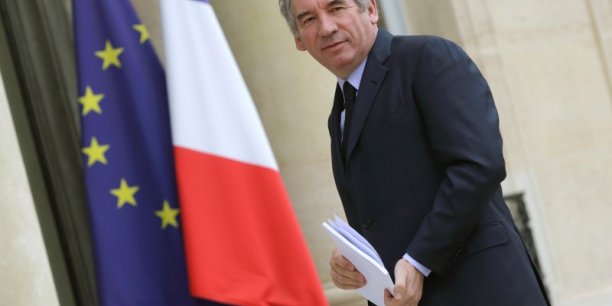 Bayrou compte doter d’armes la police municipale paloise[reuters.com]