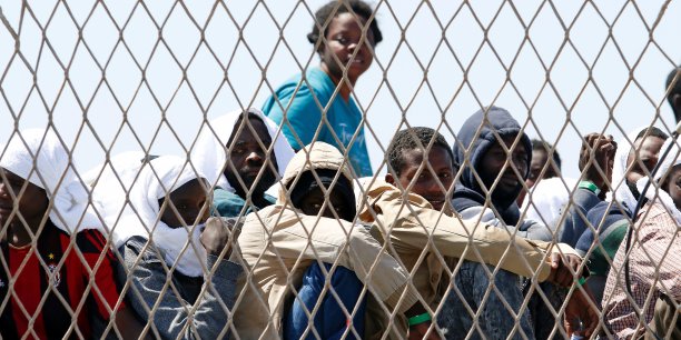 Des migrants bloques en italie bientot transferes en allemagne[reuters.com]