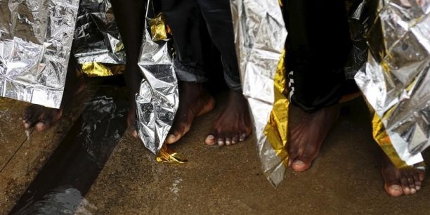 Plus d'un millier de migrants secourus dimanche au large de la sicile[reuters.com]