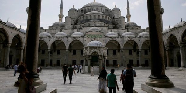 Fort recul du tourisme en turquie[reuters.com]